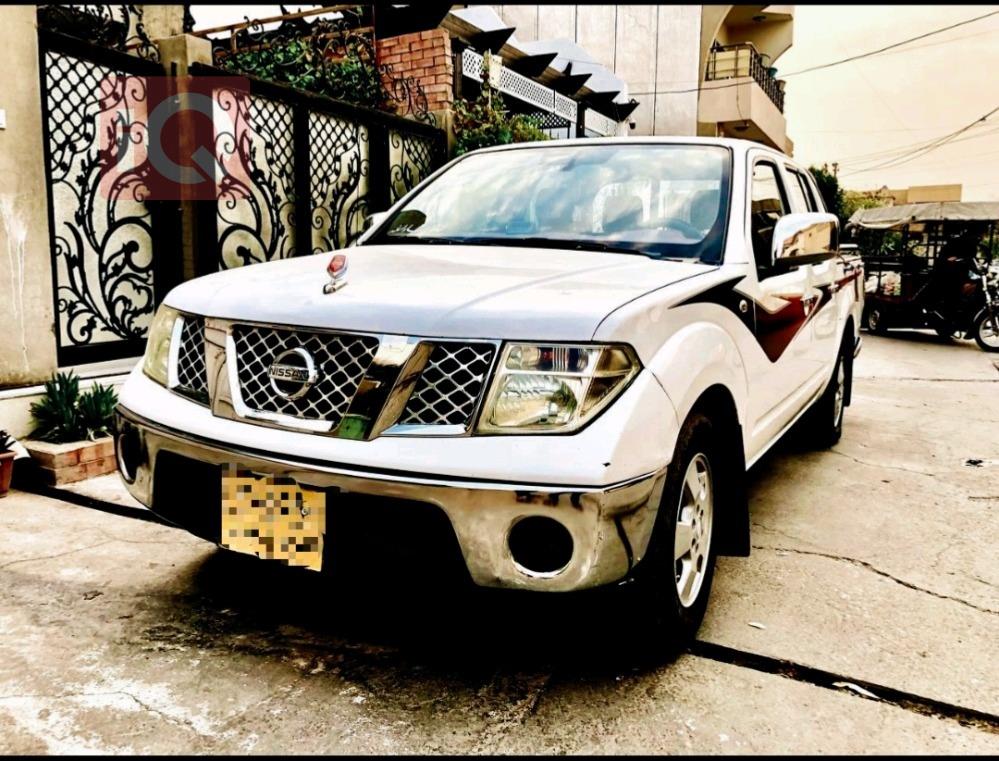 نیسان نەڤارا